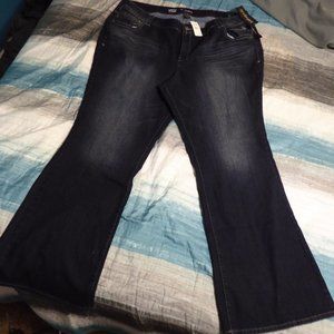 Lane Bryant dark wash flared jeans, size 28 tall, NWT